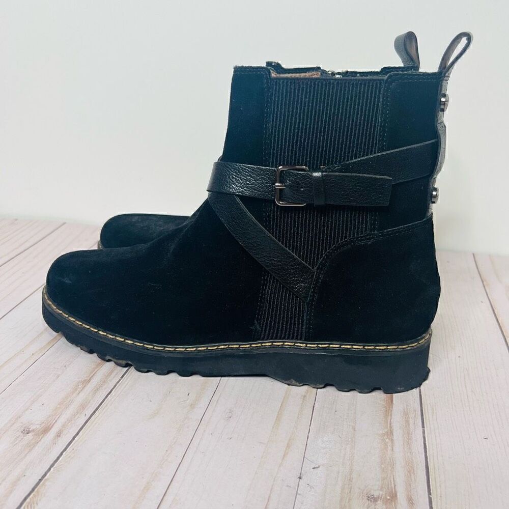 Donald J Pliner Suede Chelsea Boots Black